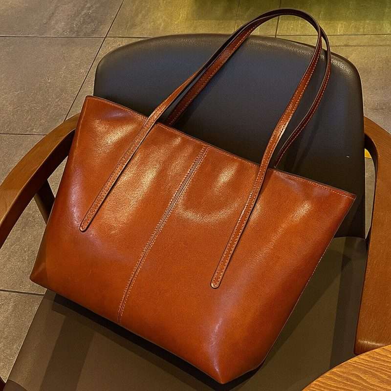 EvaPrime Work Tote - Image 5